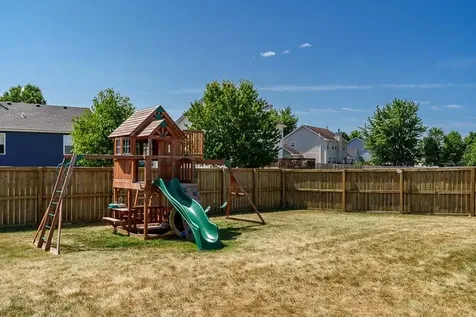 5649 Thribble Cross Roscoe IL 61073