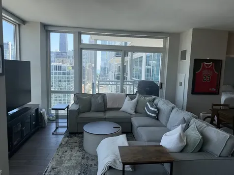 757 North Orleans Street Chicago IL 60654