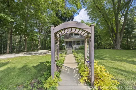 453 Main Street Oswego IL 60543