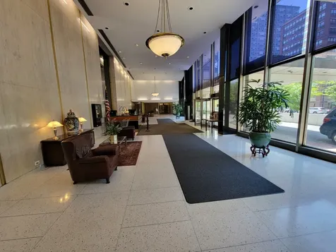 5701 North Sheridan Road Chicago IL 60660