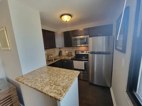 5701 North Sheridan Road Chicago IL 60660