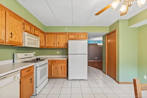 9420 South Melvina Avenue Oak Lawn IL 60453