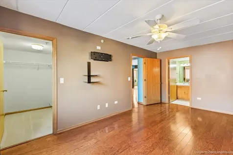 9420 South Melvina Avenue Oak Lawn IL 60453