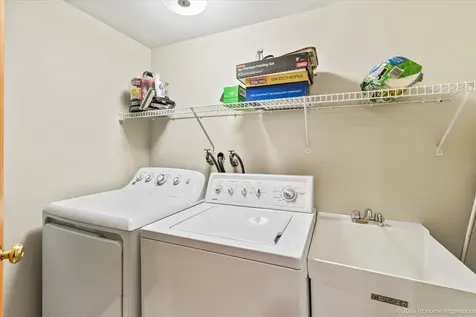9420 South Melvina Avenue Oak Lawn IL 60453