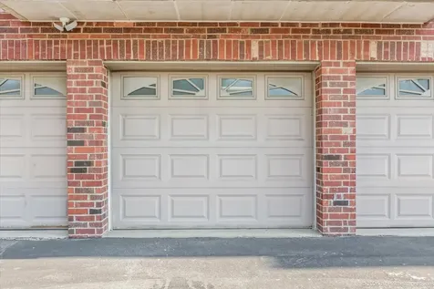 9420 South Melvina Avenue Oak Lawn IL 60453