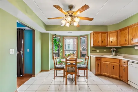 9420 South Melvina Avenue Oak Lawn IL 60453