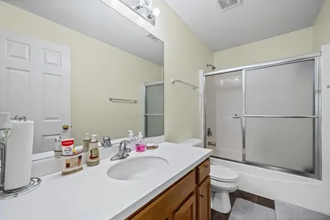 126 Redmond Drive Gilberts IL 60136