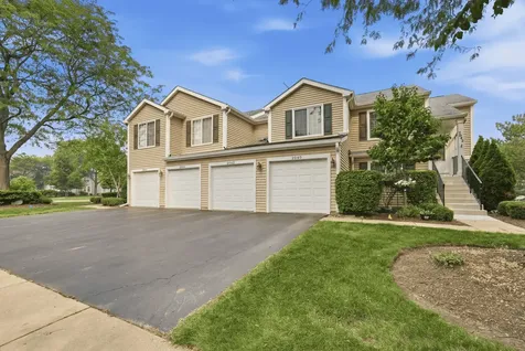 2042 Windemere Circle Schaumburg IL 60194