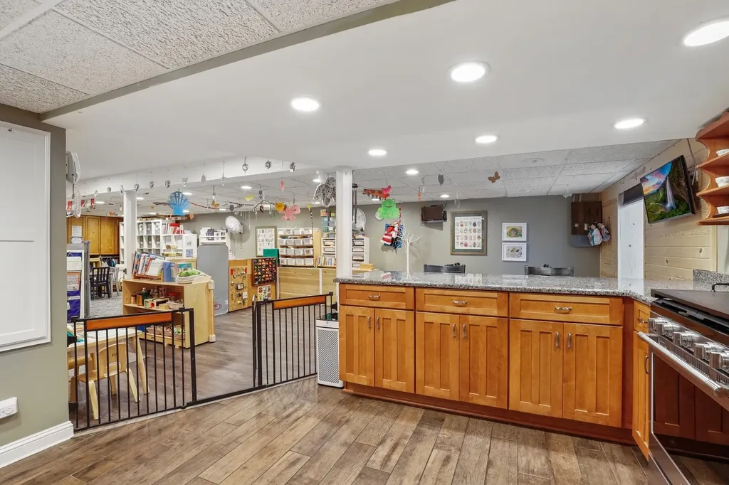 3S631 West Avenue Warrenville IL 60555
