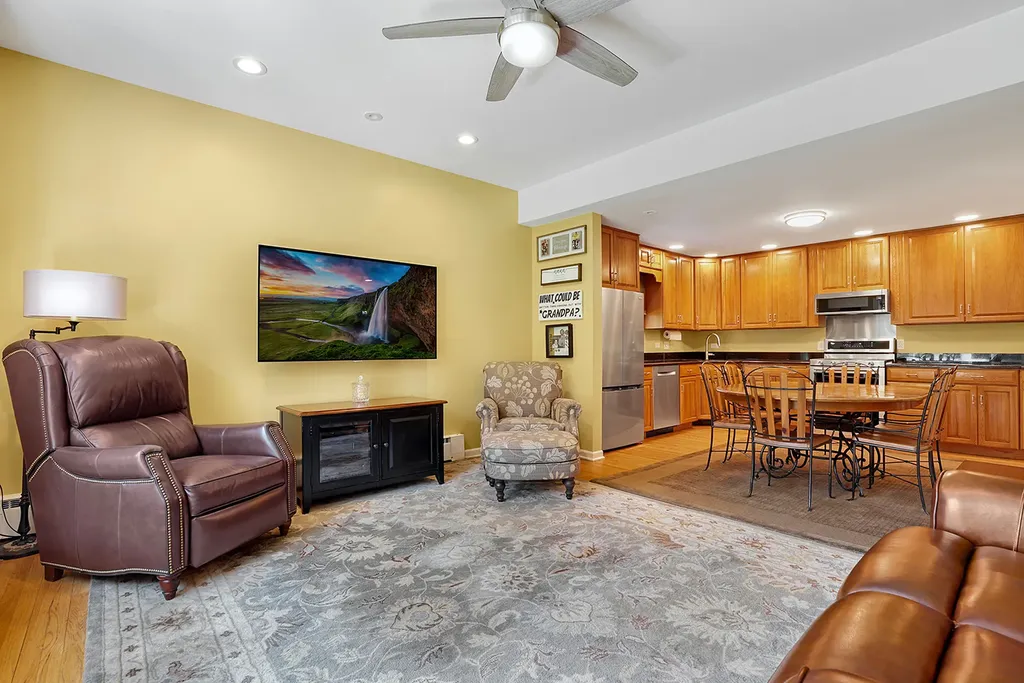 3S631 West Avenue Warrenville IL 60555