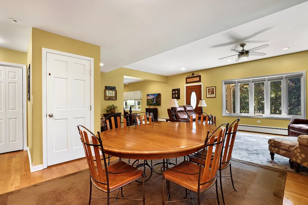 3S631 West Avenue Warrenville IL 60555