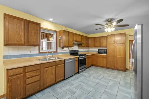 924 Suzy Street Sandwich IL 60548