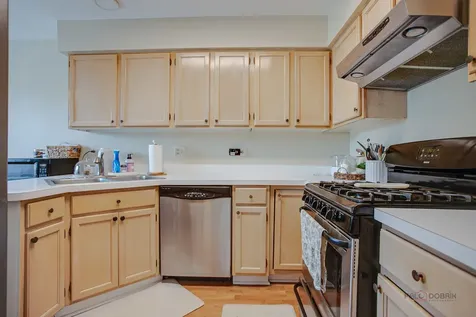 1401 Orleans Drive Mundelein IL 60060