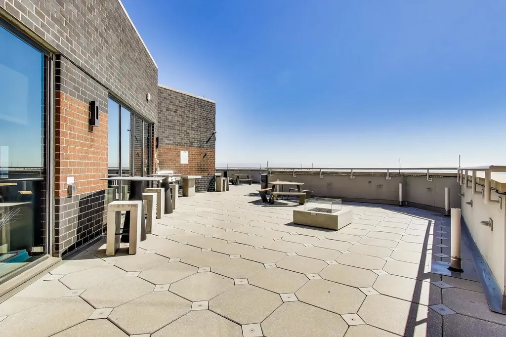 3660 North Lake Shore Drive Chicago IL 60613