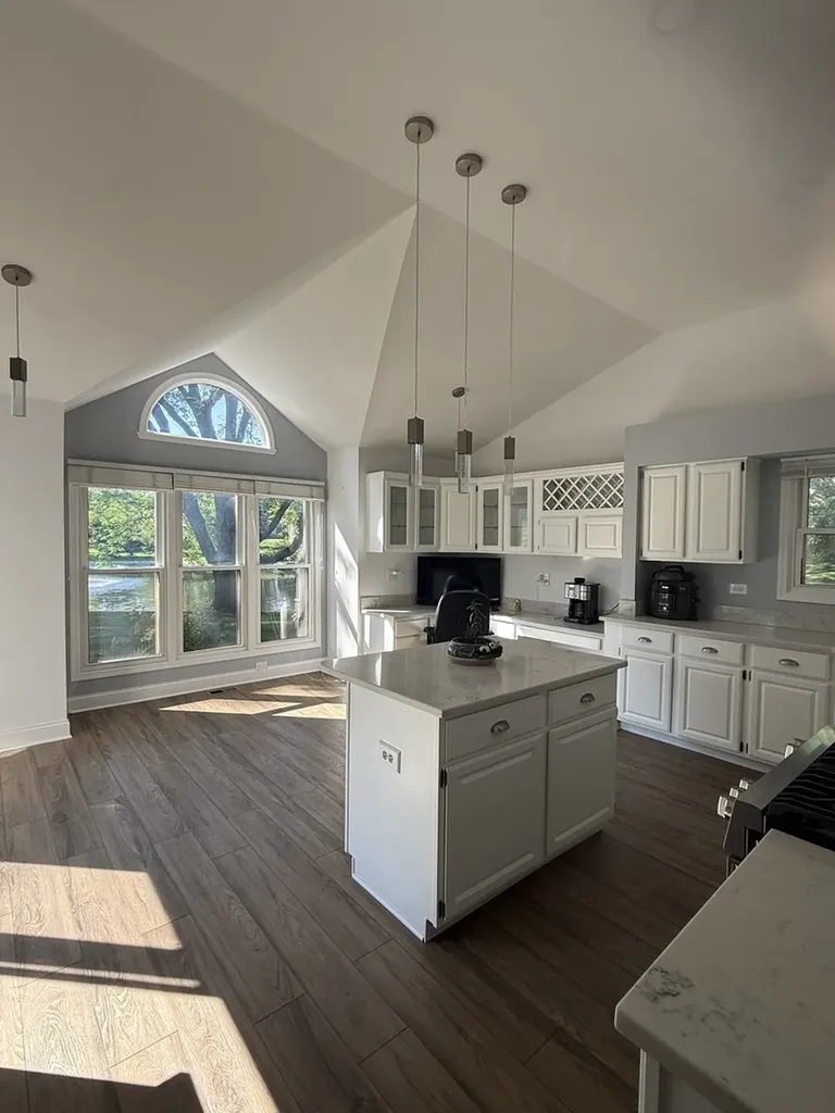 227 Spring Creek Circle Schaumburg IL 60173