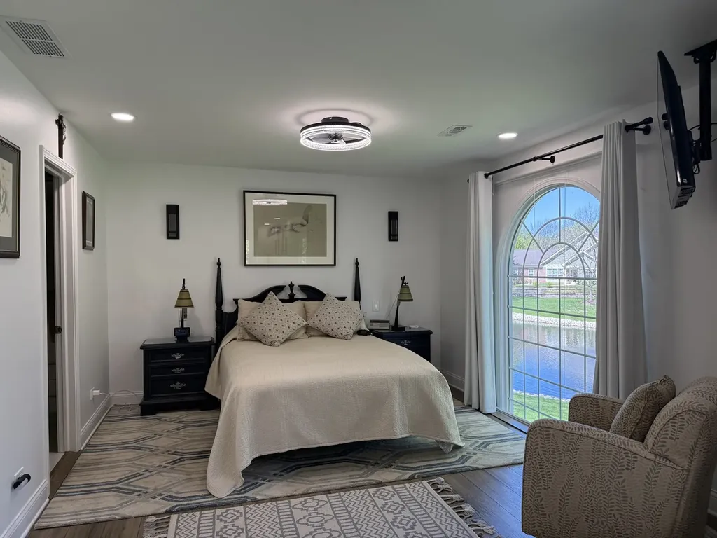 227 Spring Creek Circle Schaumburg IL 60173