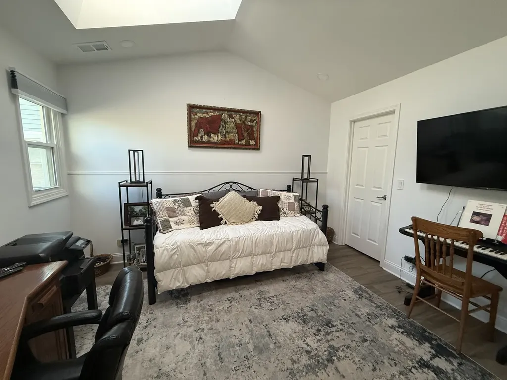 227 Spring Creek Circle Schaumburg IL 60173