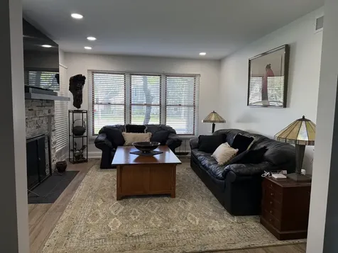227 Spring Creek Circle Schaumburg IL 60173