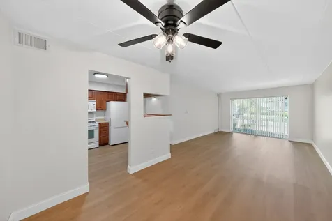 3235 South Manor Drive Lansing IL 60438