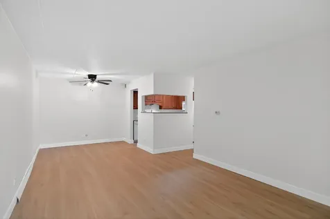 3235 South Manor Drive Lansing IL 60438