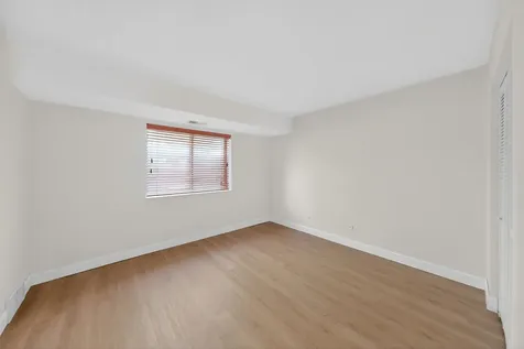 3235 South Manor Drive Lansing IL 60438