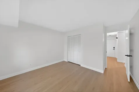 3235 South Manor Drive Lansing IL 60438