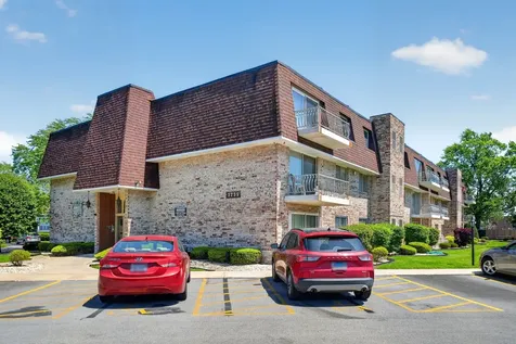 3235 South Manor Drive Lansing IL 60438