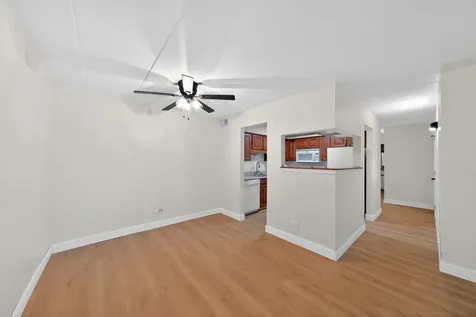 3235 South Manor Drive Lansing IL 60438