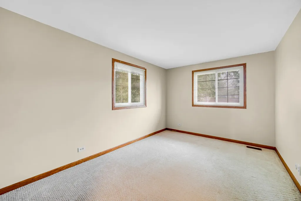 1264 Reading Court Wheaton IL 60189