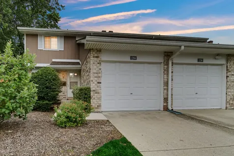 1264 Reading Court Wheaton IL 60189