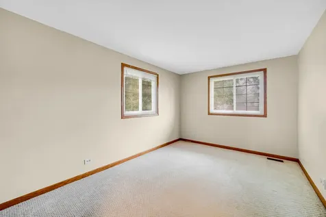 1264 Reading Court Wheaton IL 60189