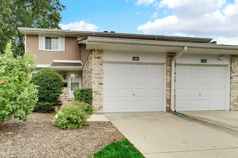 1264 Reading Court Wheaton IL 60189