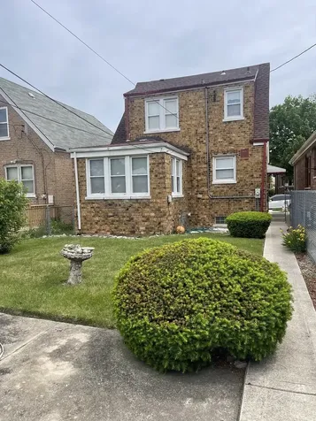 10216 South Calumet Avenue Chicago IL 60628