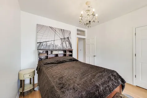 4553 South Ellis Avenue Chicago IL 60653