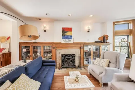 4553 South Ellis Avenue Chicago IL 60653