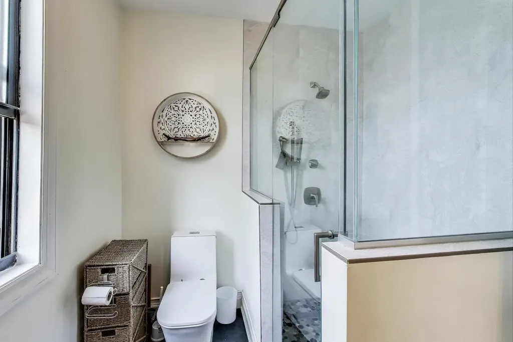 4553 South Ellis Avenue Chicago IL 60653