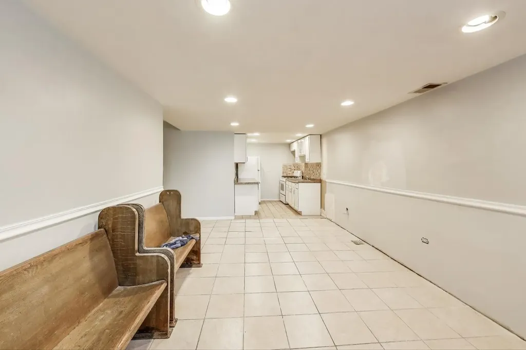 4553 South Ellis Avenue Chicago IL 60653