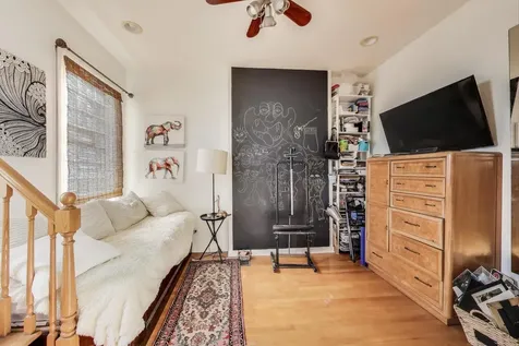 4553 South Ellis Avenue Chicago IL 60653