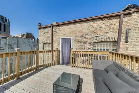 4553 South Ellis Avenue Chicago IL 60653