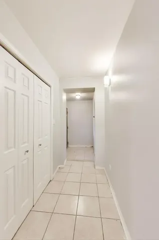 4553 South Ellis Avenue Chicago IL 60653