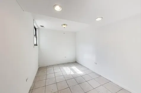 4553 South Ellis Avenue Chicago IL 60653