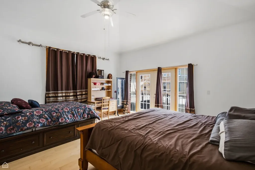 1435 West 16th Street Chicago IL 60608