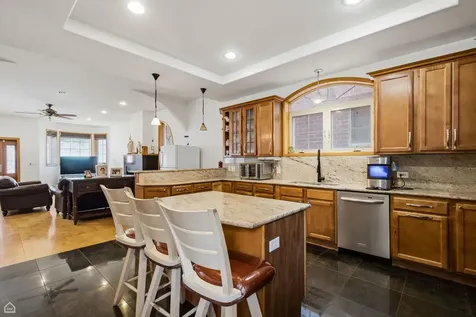 1435 West 16th Street Chicago IL 60608