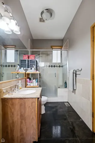 1435 West 16th Street Chicago IL 60608