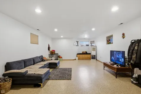 1435 West 16th Street Chicago IL 60608