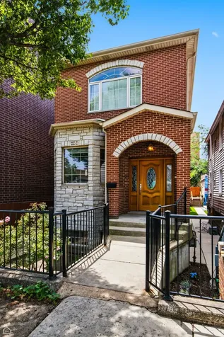 1435 West 16th Street Chicago IL 60608