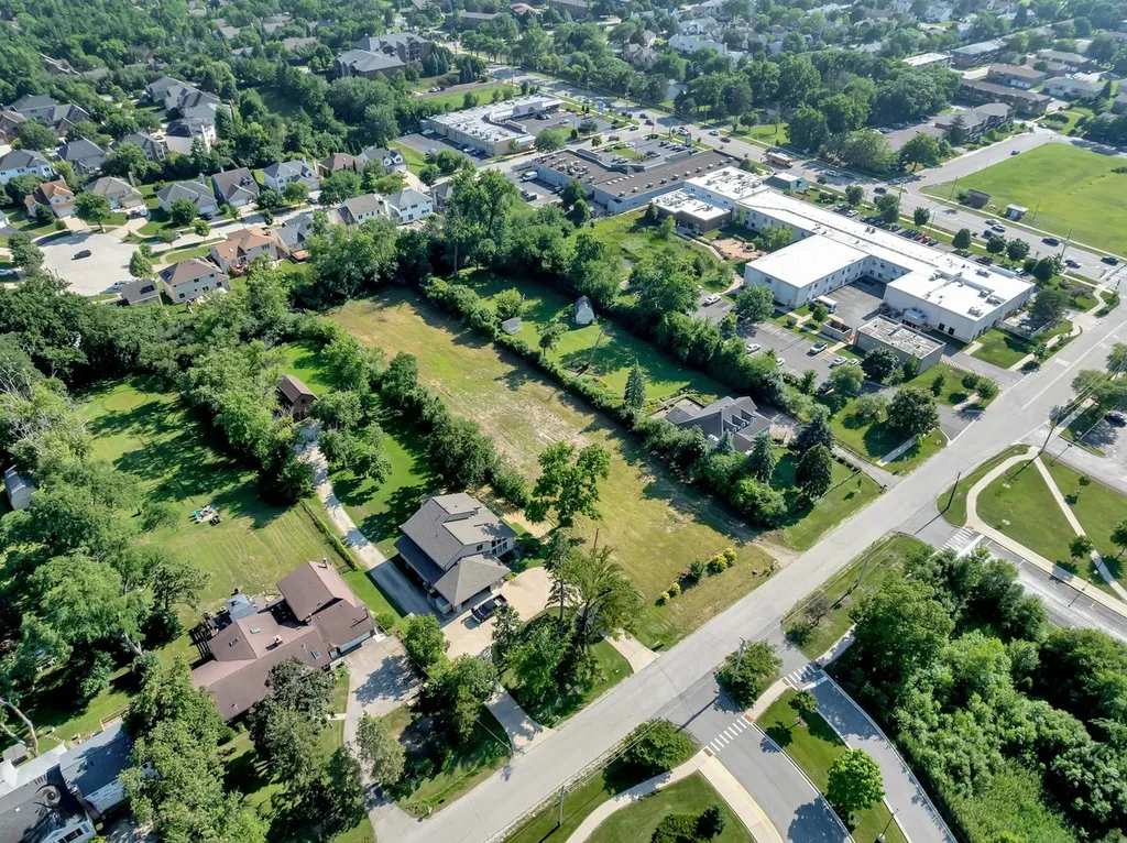 629 65TH Street Willowbrook IL 60527