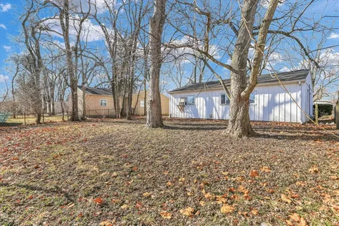 704 South Scottswood Drive Urbana IL 61802