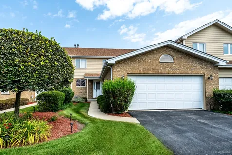 8616 Bantry Boulevard Tinley Park IL 60477
