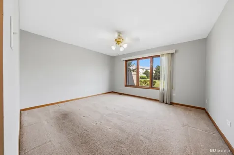 8616 Bantry Boulevard Tinley Park IL 60477